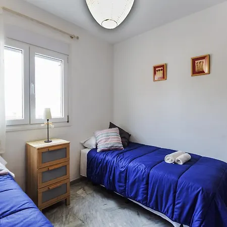 Apartment La Victoria Free Parking By Cadiz4rentals *