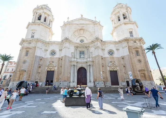 Apartment La Victoria Free Parking By Cadiz4rentals *