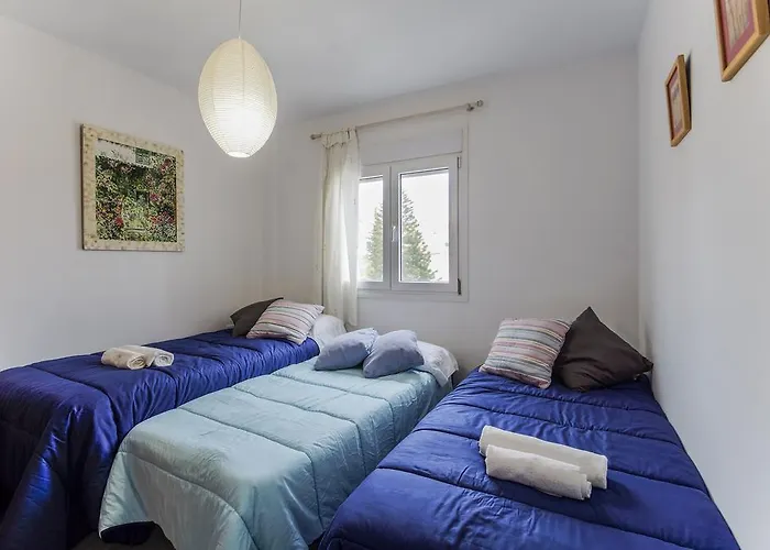 La Victoria Free Parking By Cadiz4rentals