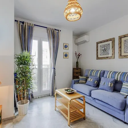 La Victoria Free Parking By Cadiz4rentals